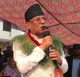 अछामको साँफेबगरबाट भीम रावललाई प्रचण्डको प्रस्ताव- आउनुस्, सहकार्य गरौं