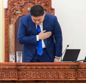 छोरामाथि भ्रष्टाचारको आरोप लागेपछि मंगोलियाका प्रधानमन्त्रीको राजीनामा