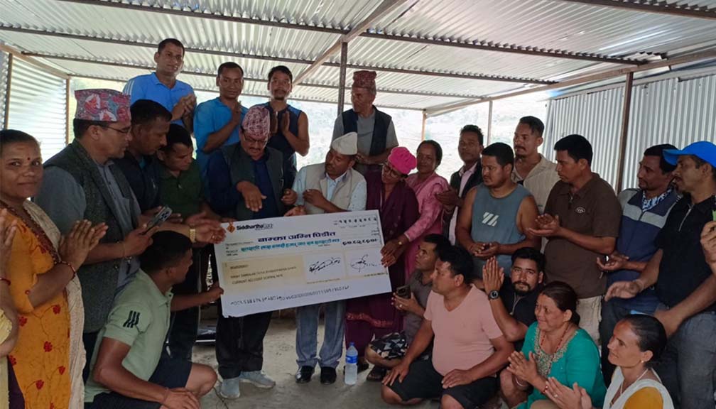 बाम्काका अग्नीपीडितलाई ६७ लाख बढी रकम हस्तान्तरण