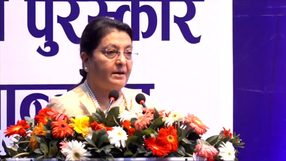 एमालेको राजनीतिमा पुनः जोडिएको विद्या भण्डारीको घोषणा