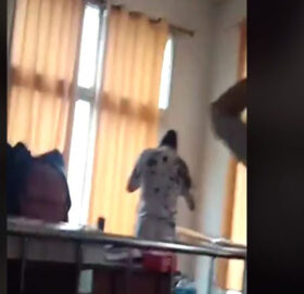 आलमलाई सफाइ दिने न्यायाधीशमाथि मोसो प्रहार