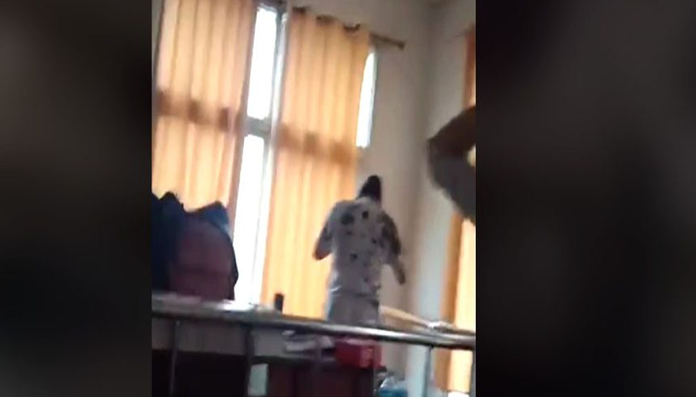 आलमलाई सफाइ दिने न्यायाधीशमाथि मोसो प्रहार