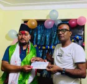 बुढीनन्दाका नगर प्रमुखका स्वकीयले गरे जन्मदिनमा एसईईमा उत्कृष्ट विद्यार्थीलाई आर्थिक सहयोग