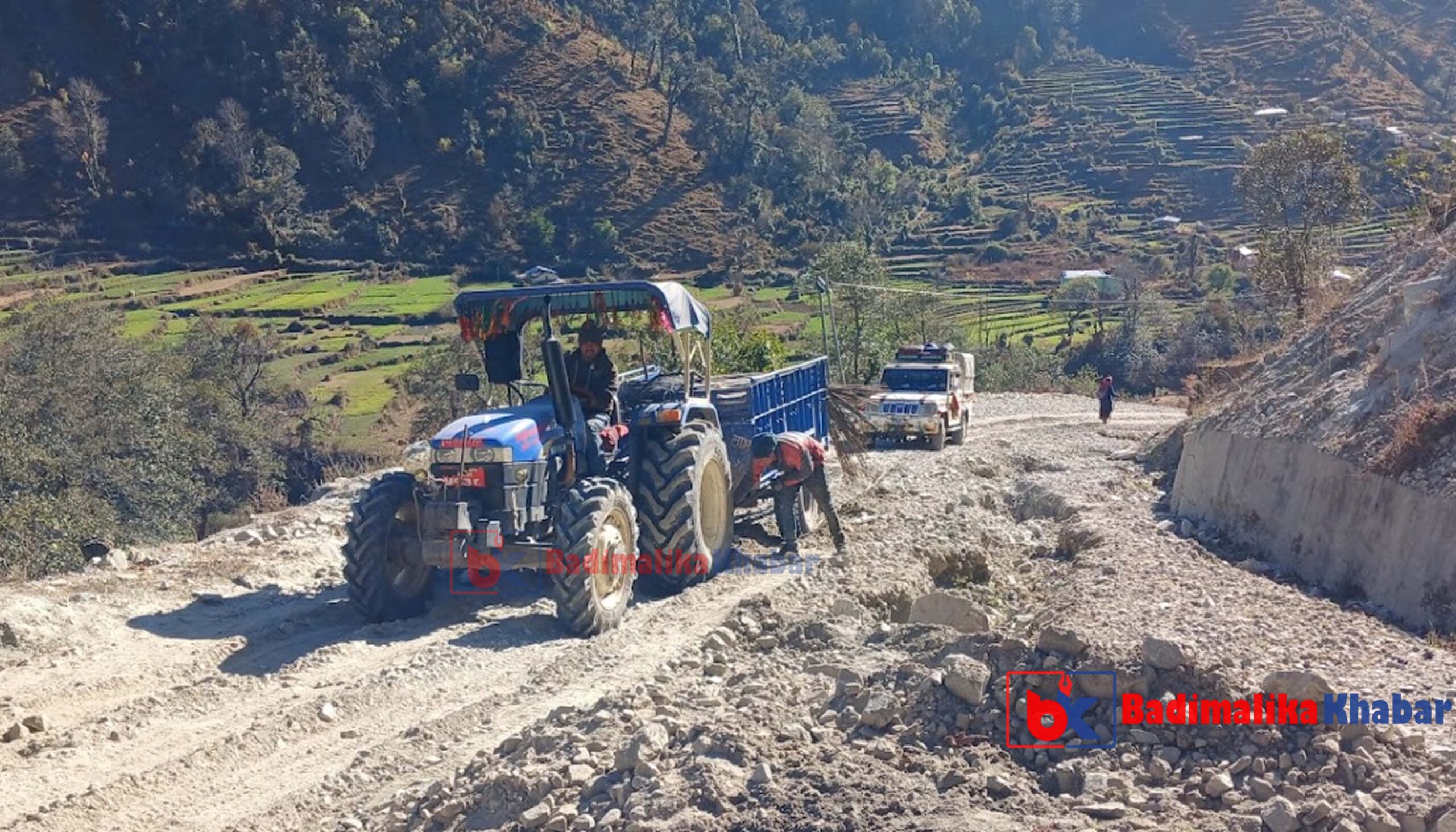 मार्तडी कोल्टी सडकमा ठेकेदारले काम नगरेपछि करोडौ रकम फ्रिज हुदैँ