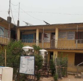 बाम्काका आगलागी पिडीतलाई तोलीदेवलका शिक्षकले एक दिनको तलव दिने