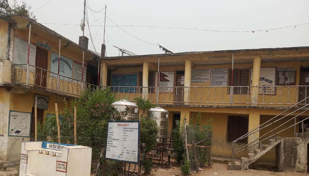 बाम्काका आगलागी पिडीतलाई तोलीदेवलका शिक्षकले एक दिनको तलव दिने