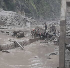 रसुवा बाढीमा फसेका ५० जनाको उद्धार