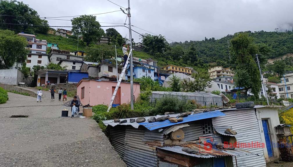 मार्तडी बजारमा सिसी क्यामरा जडान