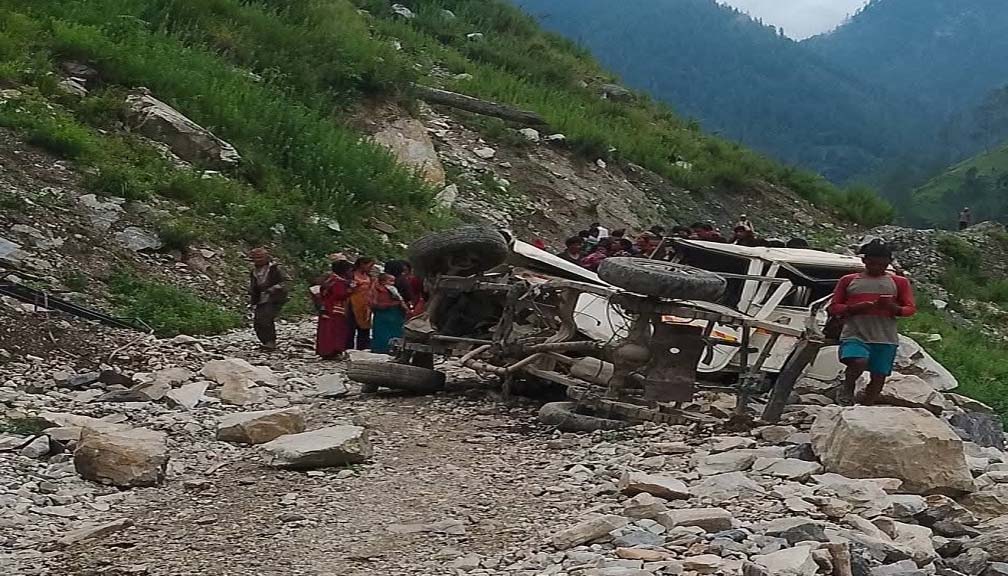 जीप दुर्घटना अपडेटः थप एक जनाको मृत्यु, मृतक र घाइतेको पहिचान खुल्यो (नामावलीसहित)