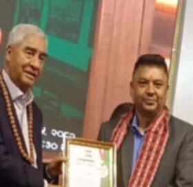 काङ्ग्रेस नेता शाह सम्मानित