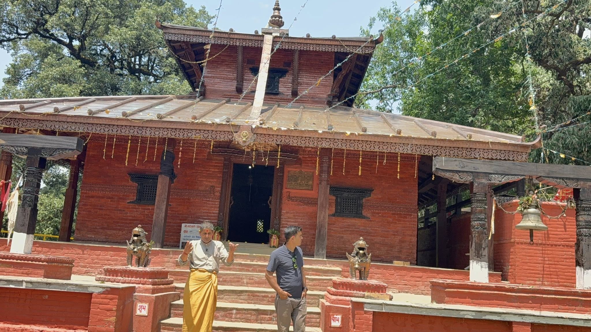 बाजुराको नाटेश्वरी मन्दिरमा पुजा लाग्दै