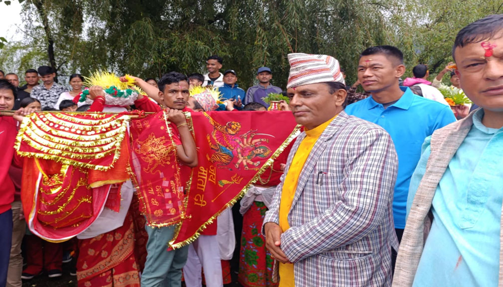 बडिमालिका पुजाका लागि बाजुराको सरकारी टोली प्रस्थान