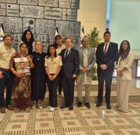 विपिन जोशीकी आमा र बहिनीले भेटे इजरायली राष्ट्रपति