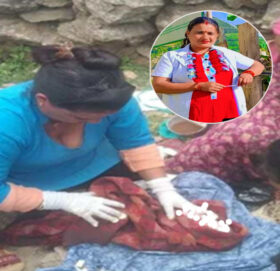 अनमी रेखाले बाटामै दिइन् प्रसूति सेवा