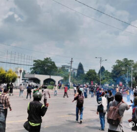 इटहरी उपमहानगरको कार्यालयमा जेनजीले लगाइदिए आगो