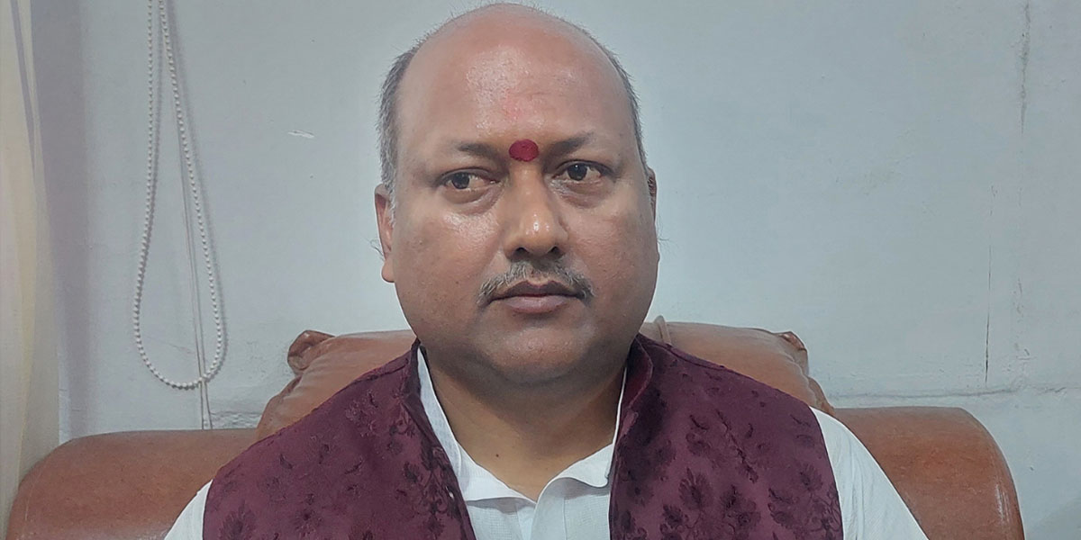 ३ दिनभित्र स्पष्टीकरण पेस गर्न मुख्यमन्त्री सतिश सिंहलाई जनमतको निर्देशन