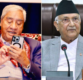 मन्त्रिपरिषद बैठक बसिरहेको बेला ओलीलाई देउवाको फोन