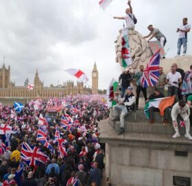 बेलायतमा बढिरहेछ आप्रवासी विरोधी अभियान