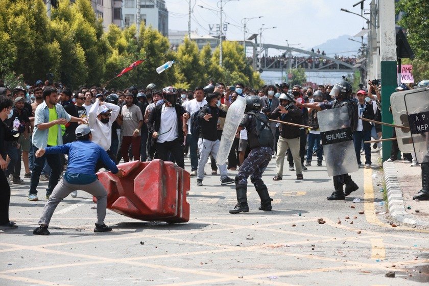 आन्दोलनमा घाइते भएकाहरूको निःशुल्क उपचार गर्न स्वास्थ्य मन्त्रालयको निर्देशन