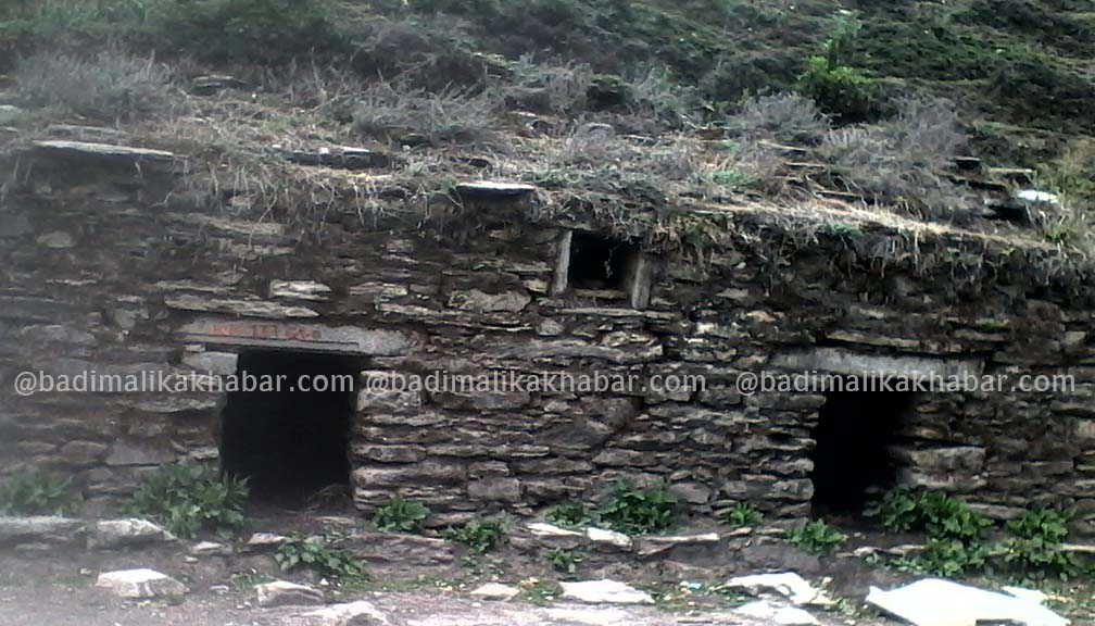 बाजुराको बाटोमा देखीने धर्मशाला लोप हुँदै