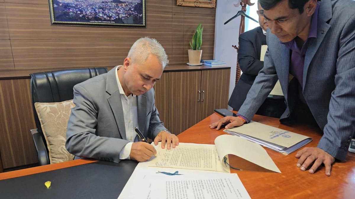 मनोज सिलवालले सम्हाले प्राधिकरणको जिम्मेवारी