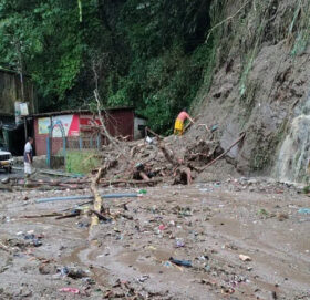 बाढीपहिरोमा परेर दार्जिलिङमा १८ नेपालीभाषीसहित २३ को मृत्यु