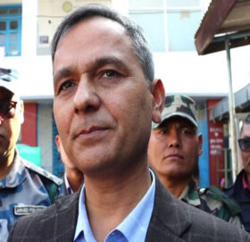 अब केपी ओली कानुनभन्दा माथि हुनुहुन्न : गृहमन्त्री अर्याल