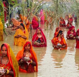 उदाउँदो सूर्यलाई अर्घ्य दिएर छठ पर्व सम्पन्न