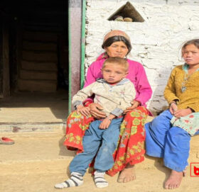 आर्थिक अभावमा एउटै परिवारका मुटु बिरामी तीन भाइबहिनी अलपत्र