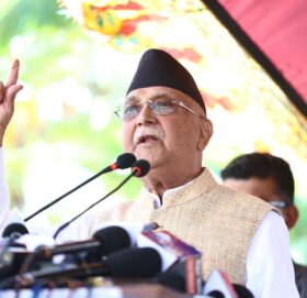 सुशीला कार्कीको डरले म भाग्दिनँ, गृहमन्त्री बाबु पनि धेरै नचम्किनू : ओली