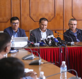 बीपी राजमार्ग ३-४ दिनभित्रै सञ्चालन गर्छौँ: मन्त्री घिसिङ