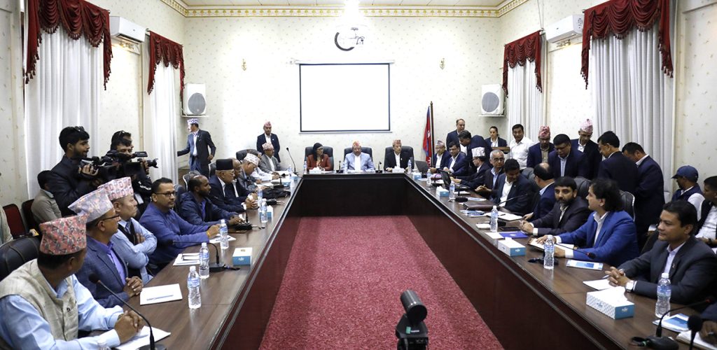 आयोगमा एमालेको राय : सरकारले चुनाव गराउँदैन, संसद ब्युँतिनुको विकल्प छैन