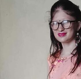 बाजुराकी १८ वर्षीया युवती भारतको दिल्लीबाट हराइन्, खाेजी गरिदिन परिवारको अपिल