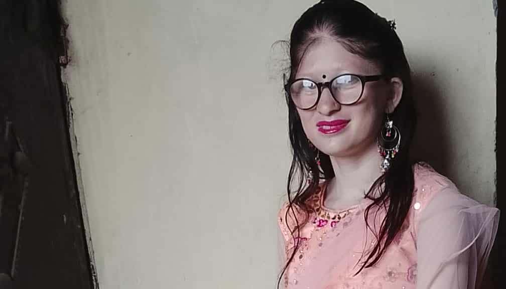 बाजुराकी १८ वर्षीया युवती भारतको दिल्लीबाट हराइन्, खाेजी गरिदिन परिवारको अपिल