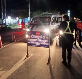 काठमाडौँतर्फ आउने सवारी साधनलाई चितवनमै रोकियो