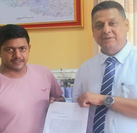 त्रिभुवन विश्वविद्यालयका नियम संशोधनकाे  मागसहित उपकुलपतिलाई ज्ञापनपत्र