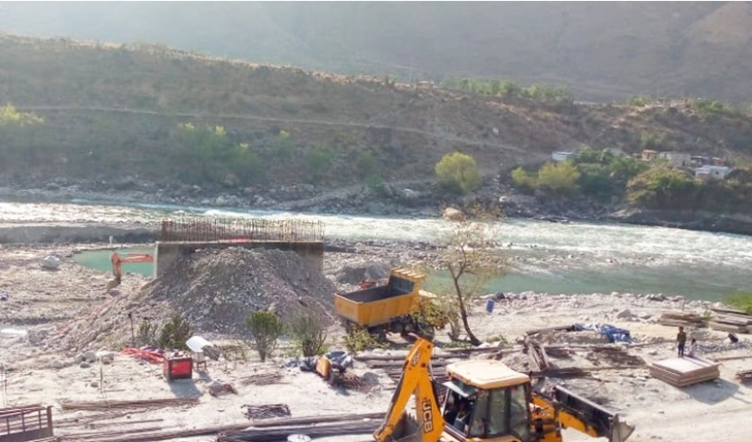 सुदुर र कर्णाली प्रदेश जोड्ने कर्णाली झुगला पक्की पुल निर्माणमा ढिलाइ