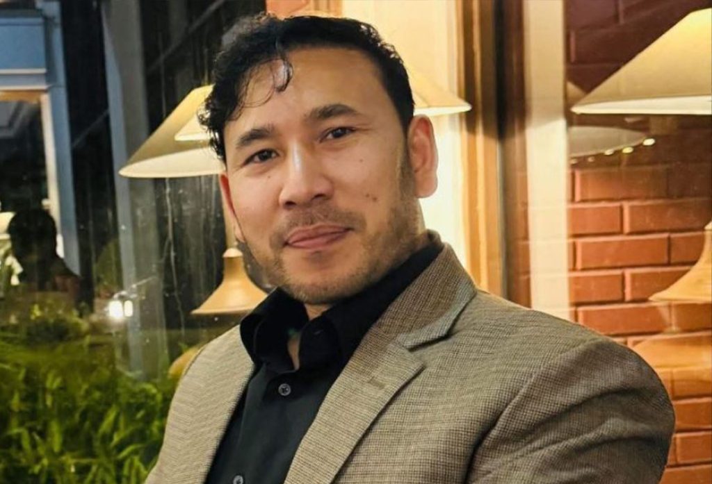 प्रधानमन्त्रीका प्रमुख स्वकीय सचिवले श्रीमतीसहितका नातेदारलाई दिलाए नियुक्ति