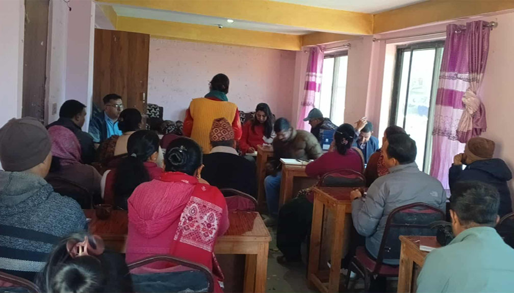 द्धन्द्ध पीडितको अवस्था बुझ्न बाजुरा पुग्यो मानव अधिकार आयोगको टोली