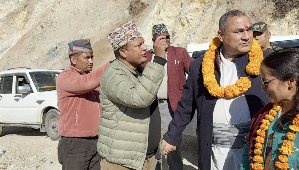 जिल्ली पहिरो अवलोकन गर्दै मुख्यमन्त्री शाहले भने “अर्को वर्ष दुःख भाेग्न दिन्नौं”