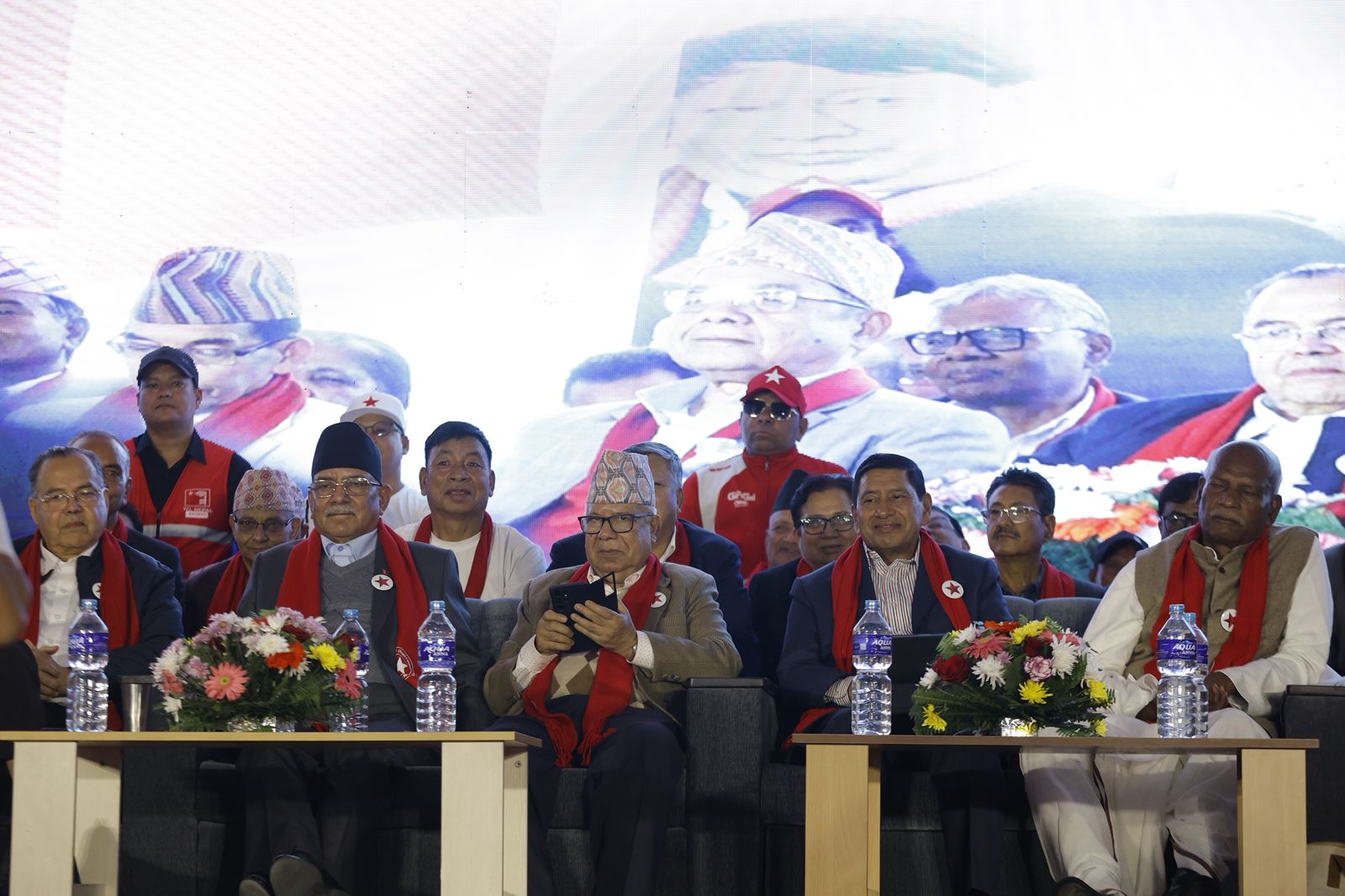 नेपाली कम्युनिस्ट पार्टीले सार्वजनिक गर्यो २३ बुँदे घोषणापत्र