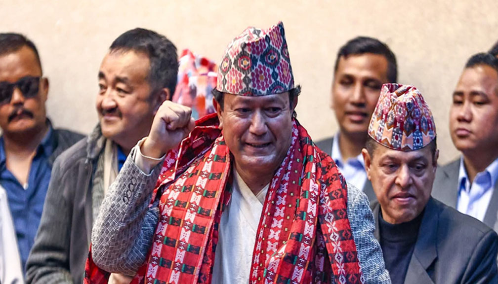 नेपाली कम्युनिस्ट पार्टीमा प्रवेश गर्दै प्रकाश शाहले भने– ऋतु बदलिए, ओली बदलिएनन्