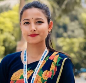 प्रधानमन्त्रीका स्वकीय सचिव आदर्श श्रेष्ठलाई तत्काल पदमुक्त गर्न रक्षा बमको माग