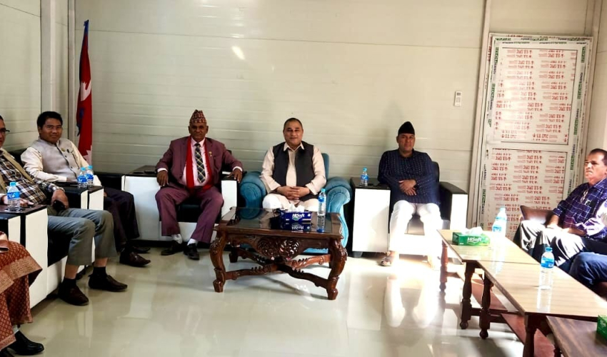 सुदूरपश्चिममा मन्त्री र सांसदका स्वकीय सचिव नहटाउने सर्वदलीय समझदारी