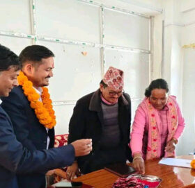 त्रिवेणी नगरपालिकाको प्रमुख प्रशासकीय अधिकृतमा टेक बहादुर मौनी हाजिर