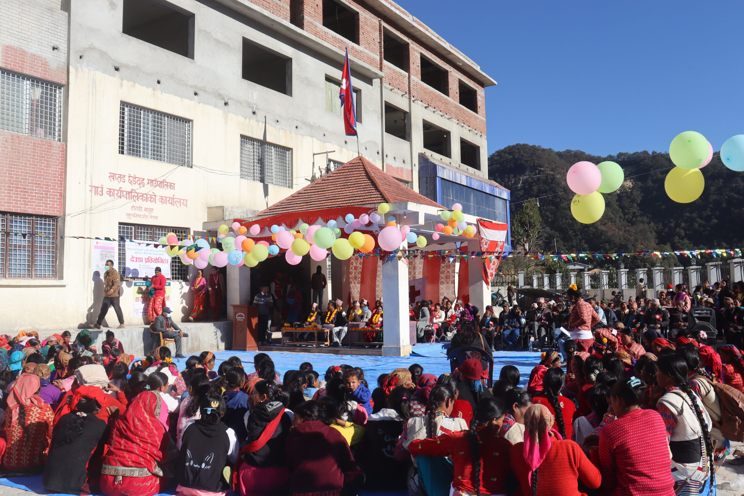 खप्तड छेडेदहमा बृहत देउडा तथा सडक नाटक प्रदर्शन गर्दै लैङ्गिक हिंसा विरुद्धको अभियान समापन