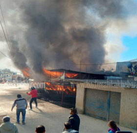 बाजुराको मार्तडीमा भीषण आगलागी