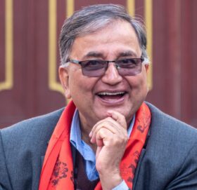 पार्टीलाई ठीक ढंगले चलाउन अध्यक्षमा आउन चाहेको हुँ : ईश्वर पोखरेल