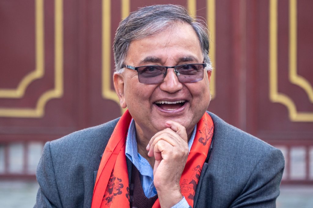 पार्टीलाई ठीक ढंगले चलाउन अध्यक्षमा आउन चाहेको हुँ : ईश्वर पोखरेल