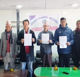 शान्तिपूर्ण र स्वतन्त्र मतदानको वातावरण बनाउने बाजुराका उम्मेदवारविच सामूहिक प्रतिबद्धता